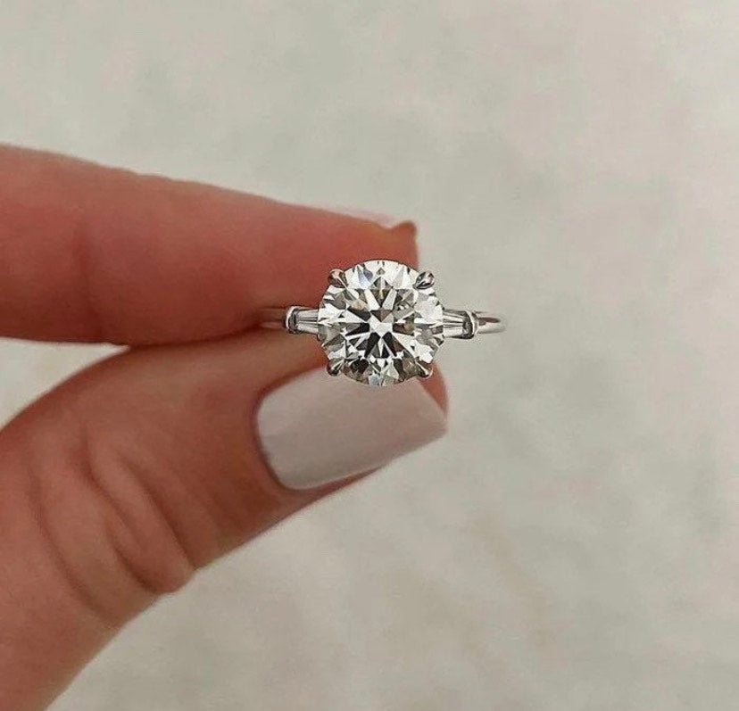 3 carat round moissanite engagement ring in solid gold