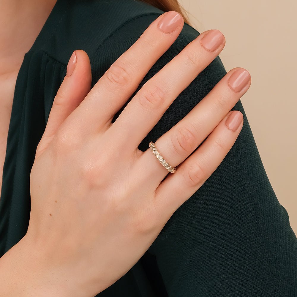 Solid Gold Twisted Diamond Dome Ring (EE1801)