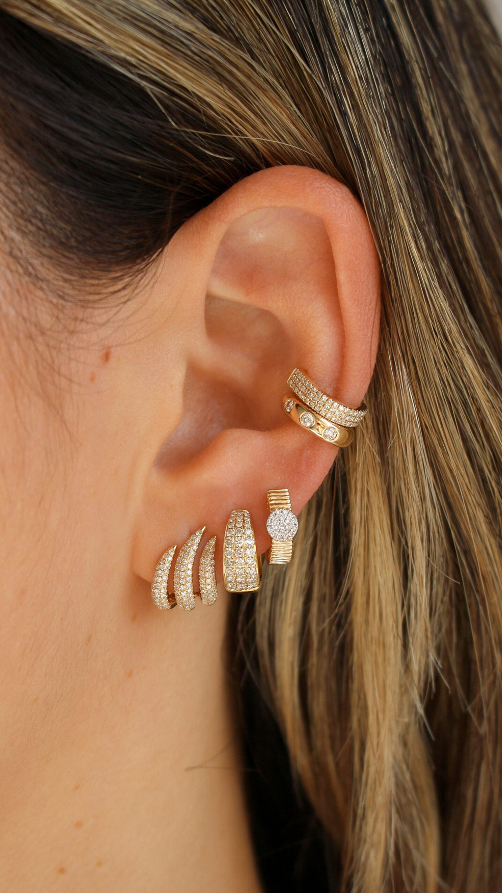 Solid Gold Circle Pave Diamond Fluted Hoop