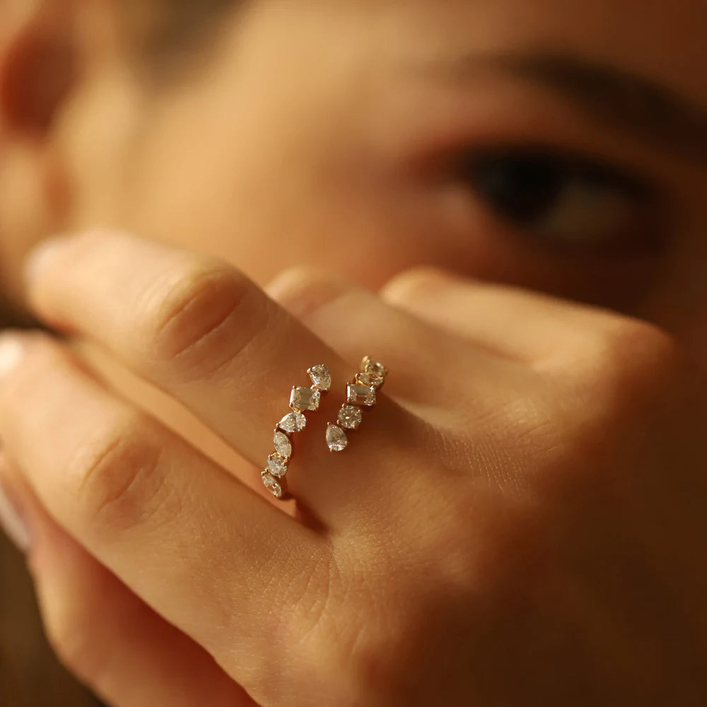 Solid Gold Cross Over Mix Diamond Ring
