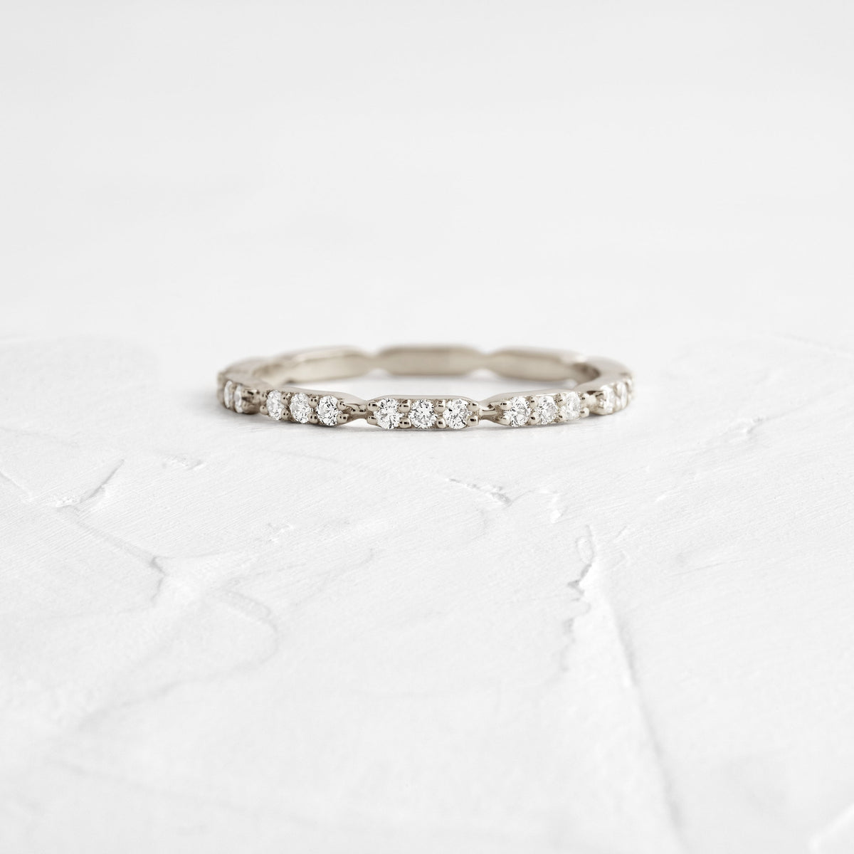 Solid Gold Inline Ring with Diamond Edging | Diamond Ring for Women