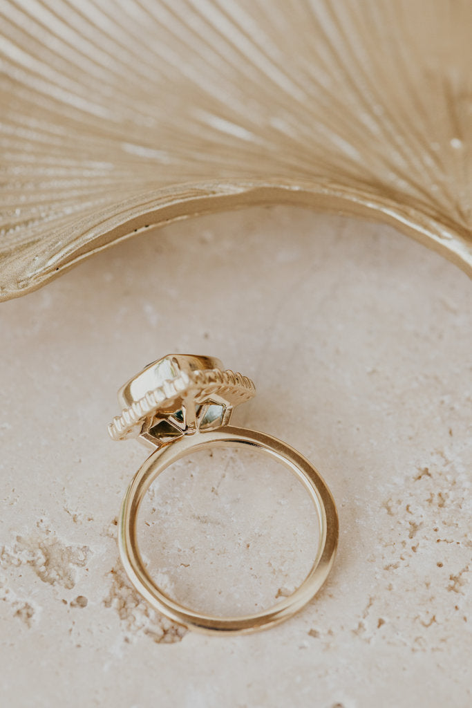 Solid Gold 4.70 ct Cushion Bi-Color Montana Sapphire Ring