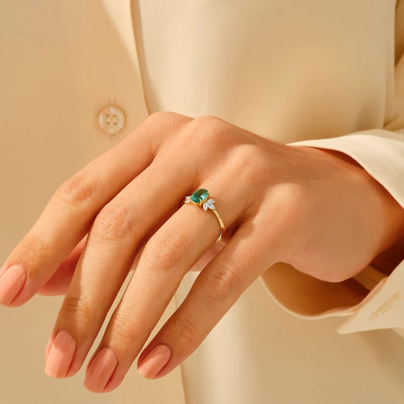 Solid Gold Emerald Flower Ring