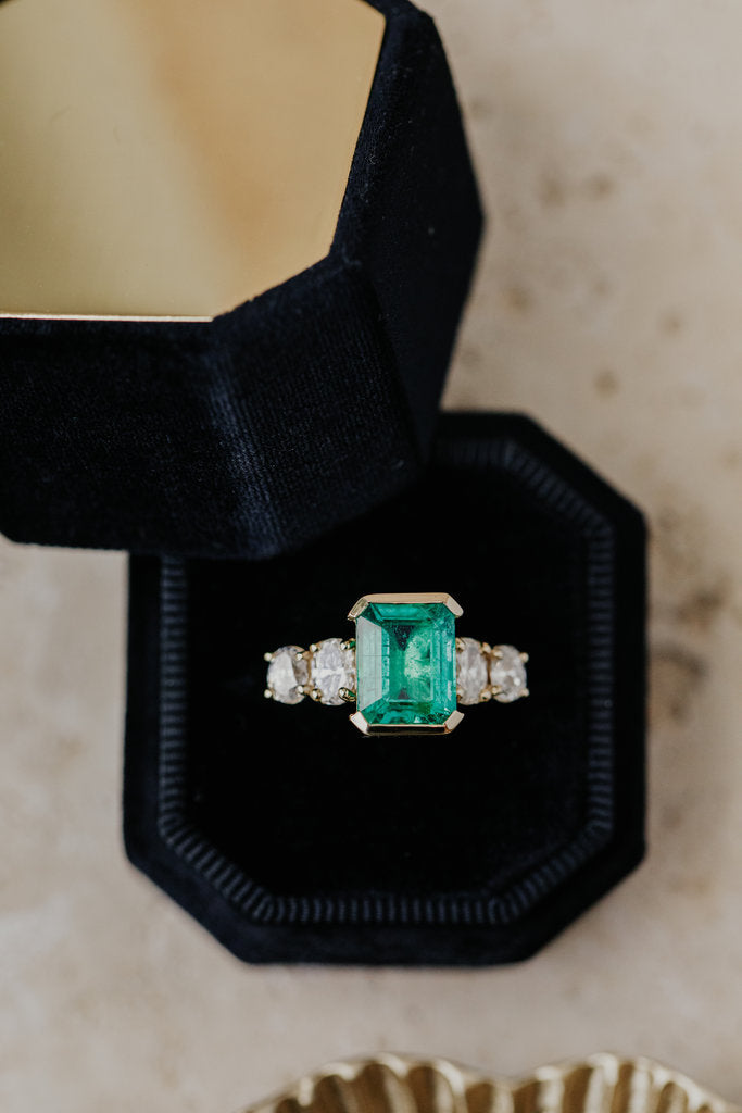 Solid Gold 2.58 ct Emerald Cut Emerald Ring