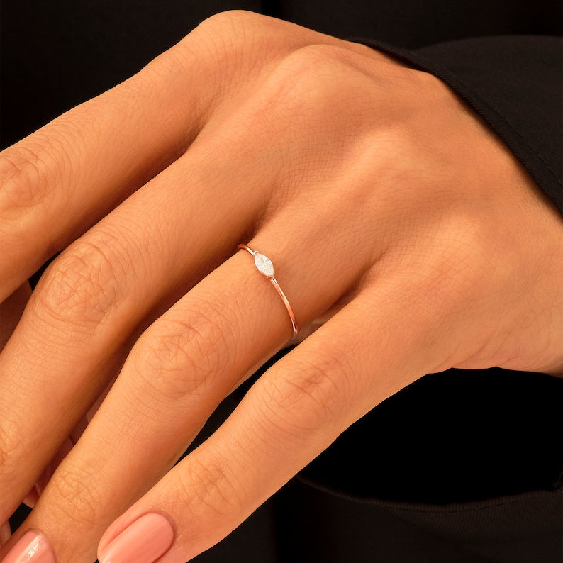 Solid Gold Diamond Basic Marquise Ring