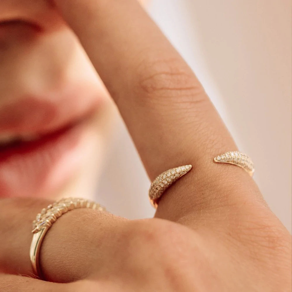 Solid Gold Diamond Claw Ring (A3CD01)