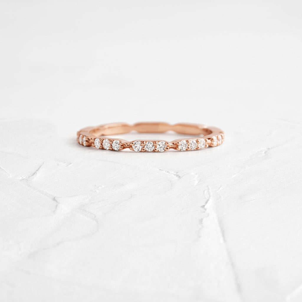 Solid Gold Inline Ring with Diamond Edging | Diamond Ring for Women