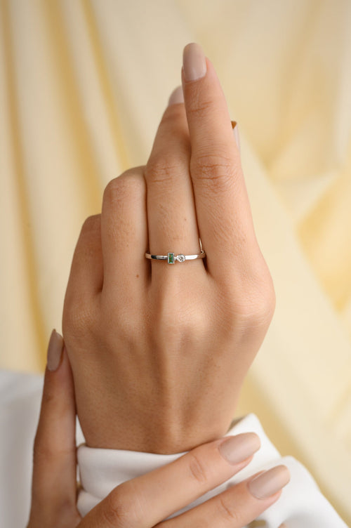 14K Solid Gold 0.04 CT Lab Grown Diamond Ring