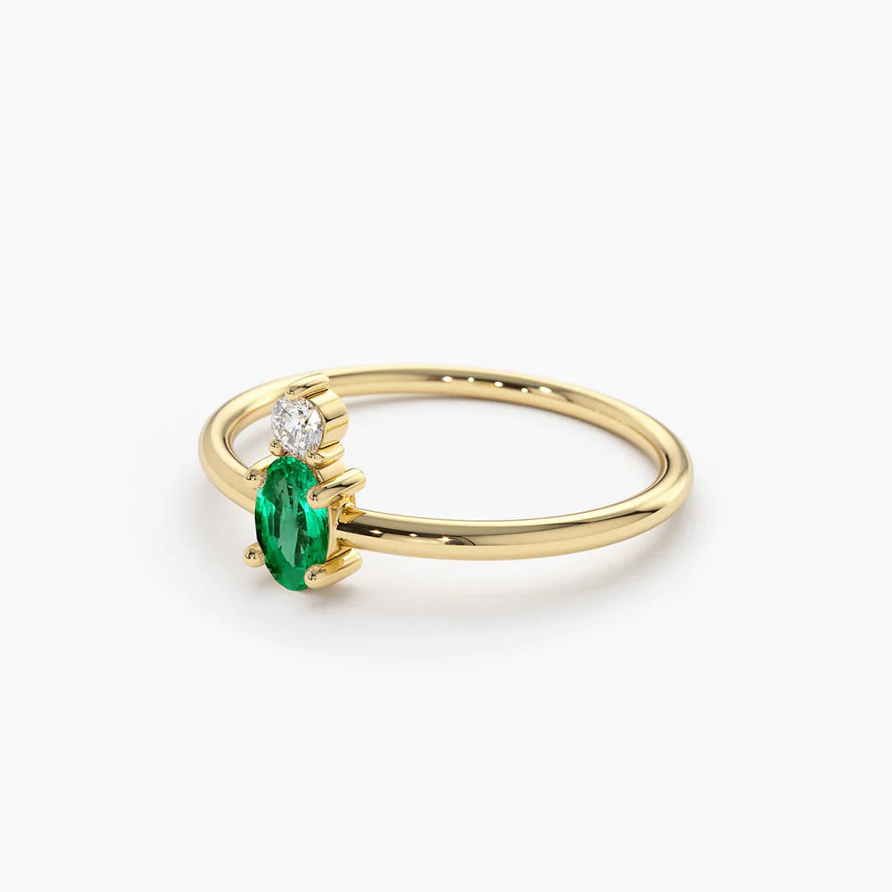 Solid Gold Oval Emerald and Diamond Ring (E1BCDF)