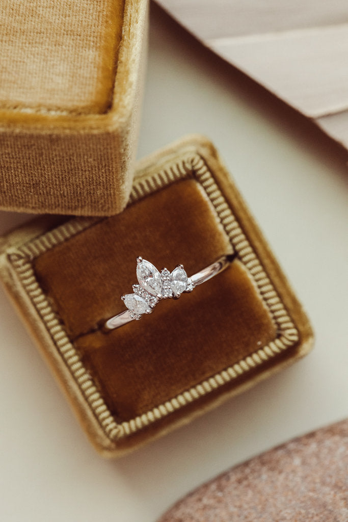 Solid Gold Marquise Diamond Ring (69C928)