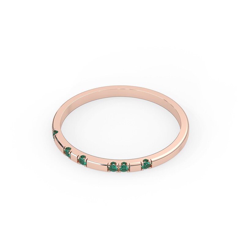 Solid Gold Natural Emerald Wedding Band (D76BFA)