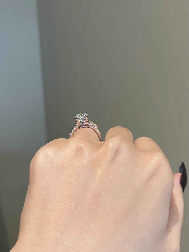 Engagement Ring 1.5 Carat Brilliant Round Moissanite, photo 2