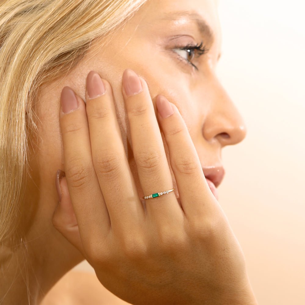 Solid Gold Natural Emerald and Diamond Ring (752862)