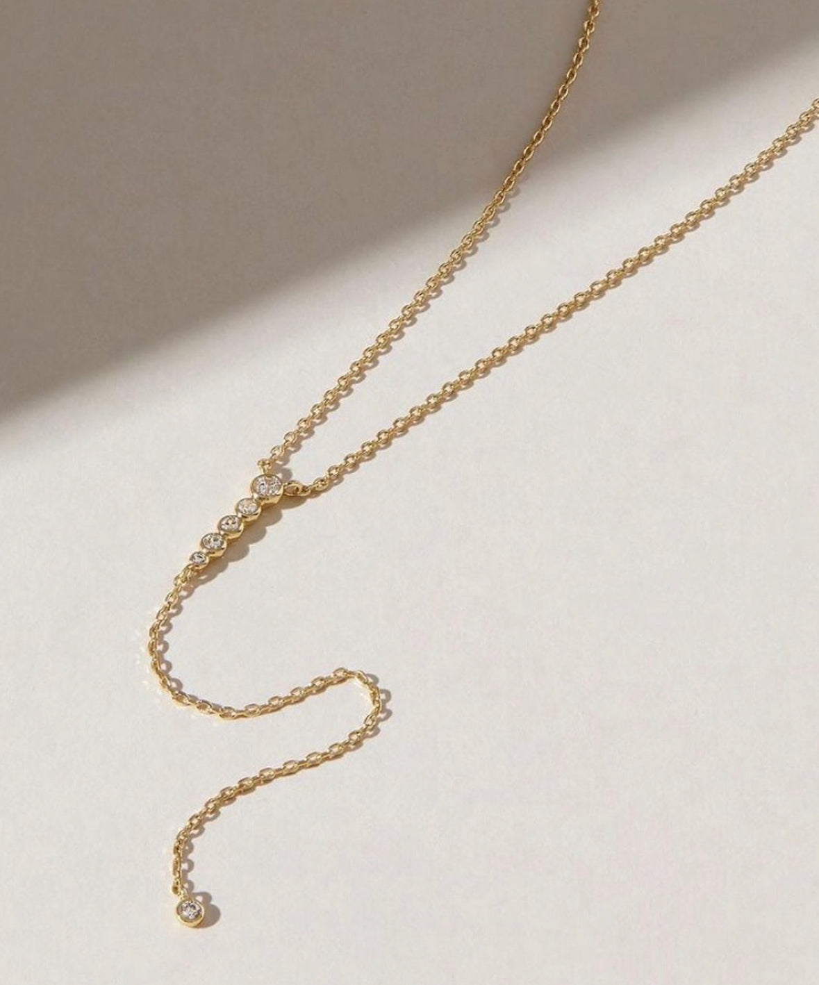 Solid Gold Diamond Necklace (8D5B47)