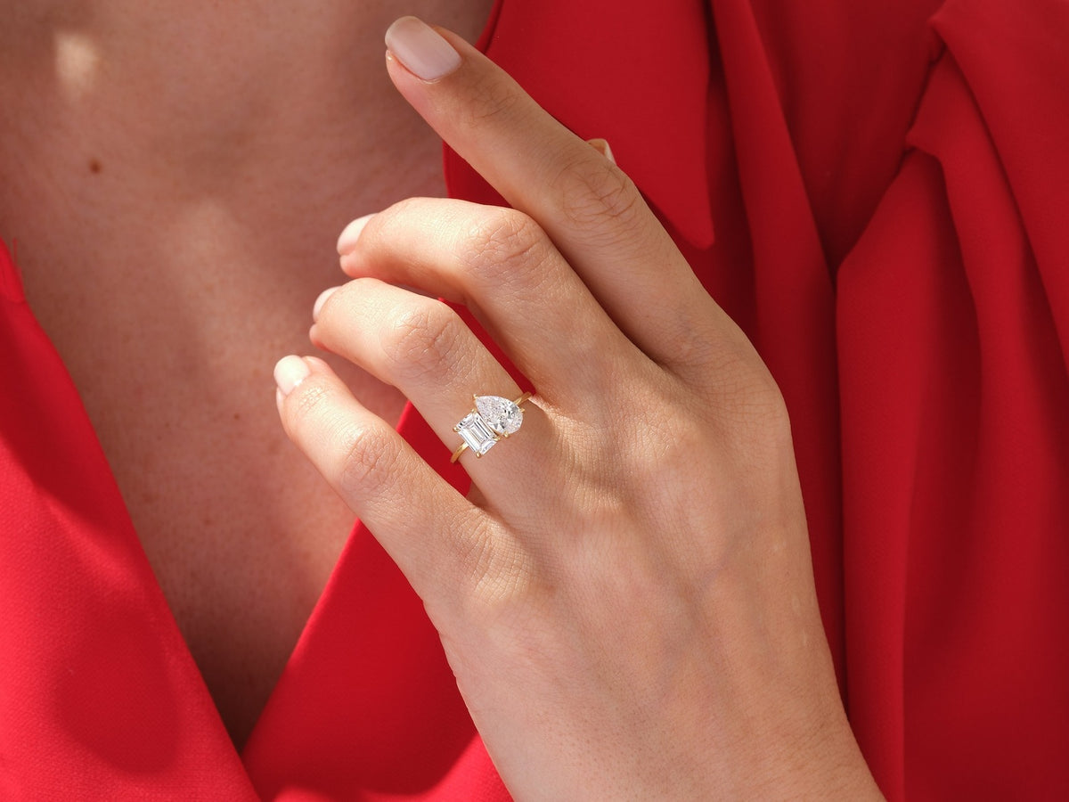 Solid Gold Toi Moi Engagement Ring 2ct Lab Grown Diamond