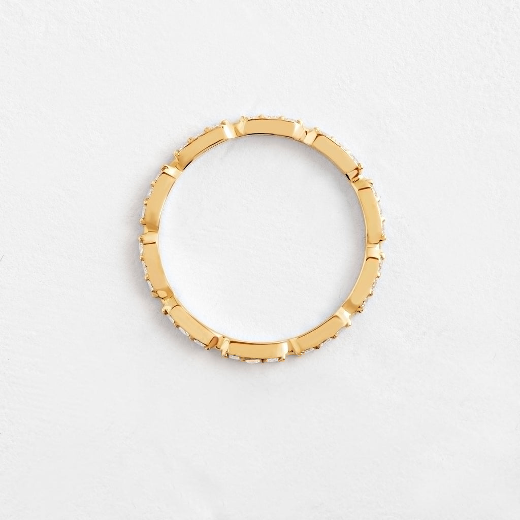 Solid Gold Inline Ring with Diamond Edging | Diamond Ring for Women