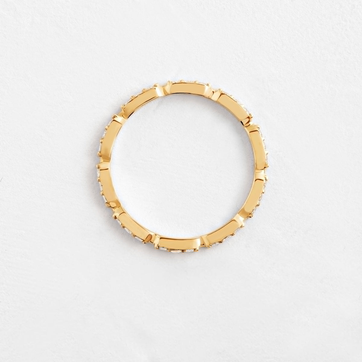 Solid Gold Inline Ring with Diamond Edging | Diamond Ring for Women