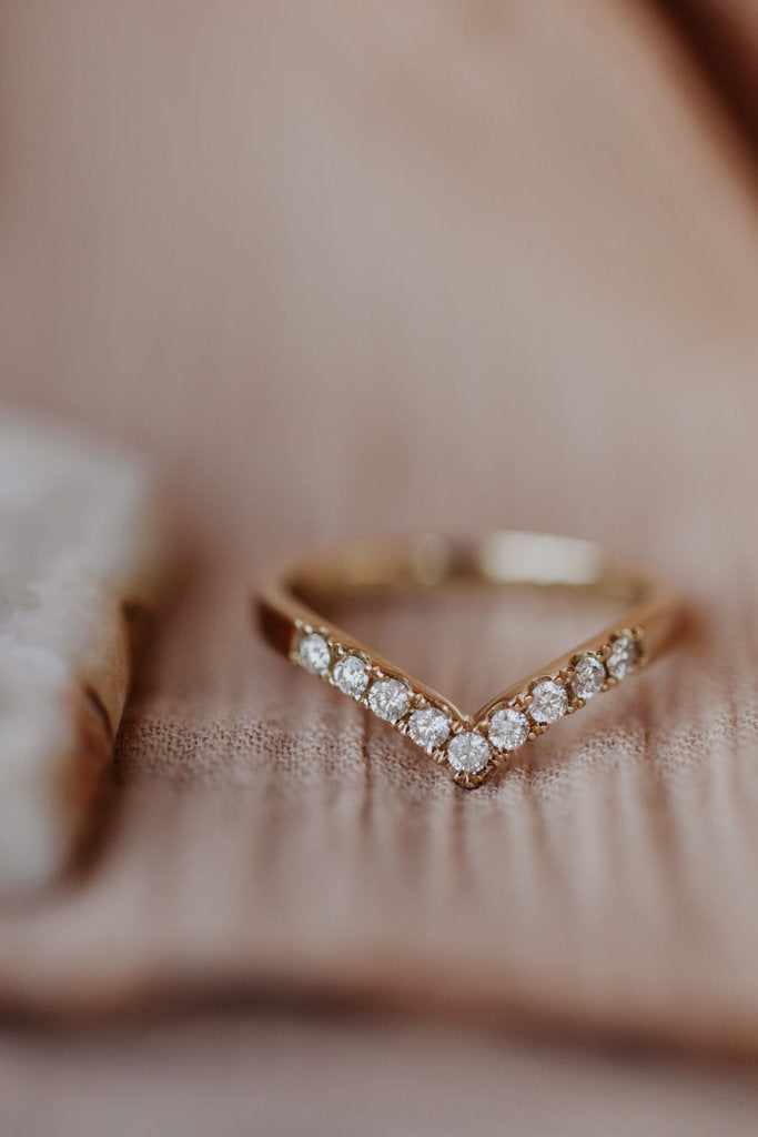 Solid Gold Diamond Ring (751B04)