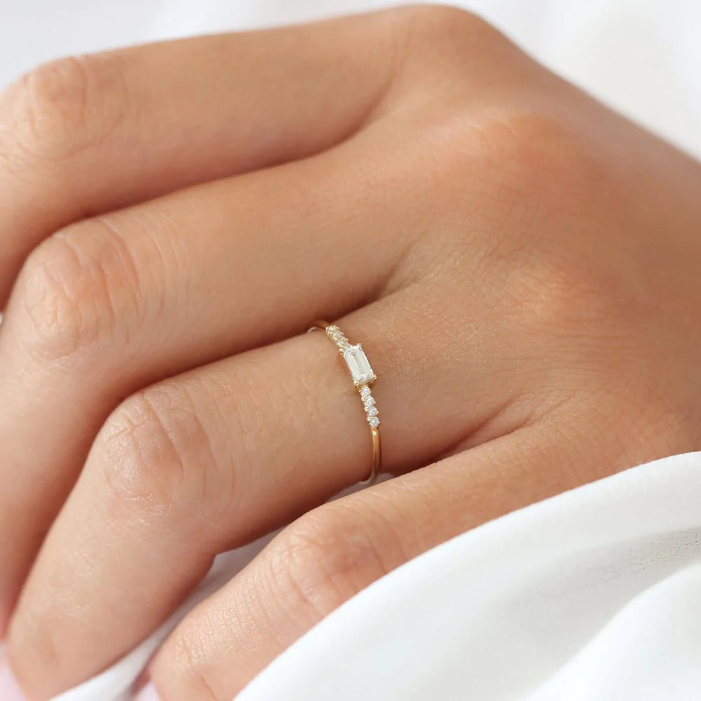 Baguette & Round Moissanite Engagement Ring, photo 8