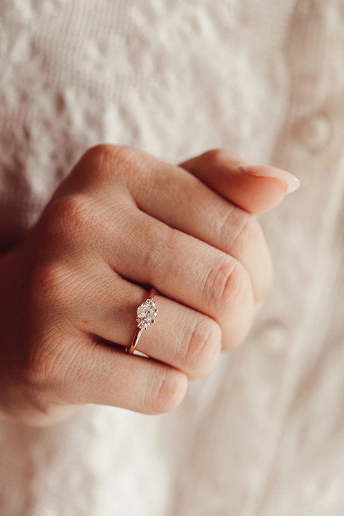 Solid Gold Oval Lab-Grown Diamond Ring (016D3B)