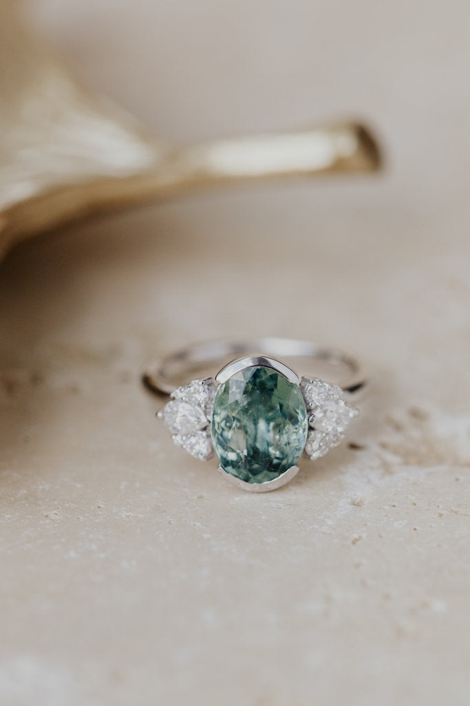 Solid Gold 2.85 ct Oval Green Tourmaline Ring