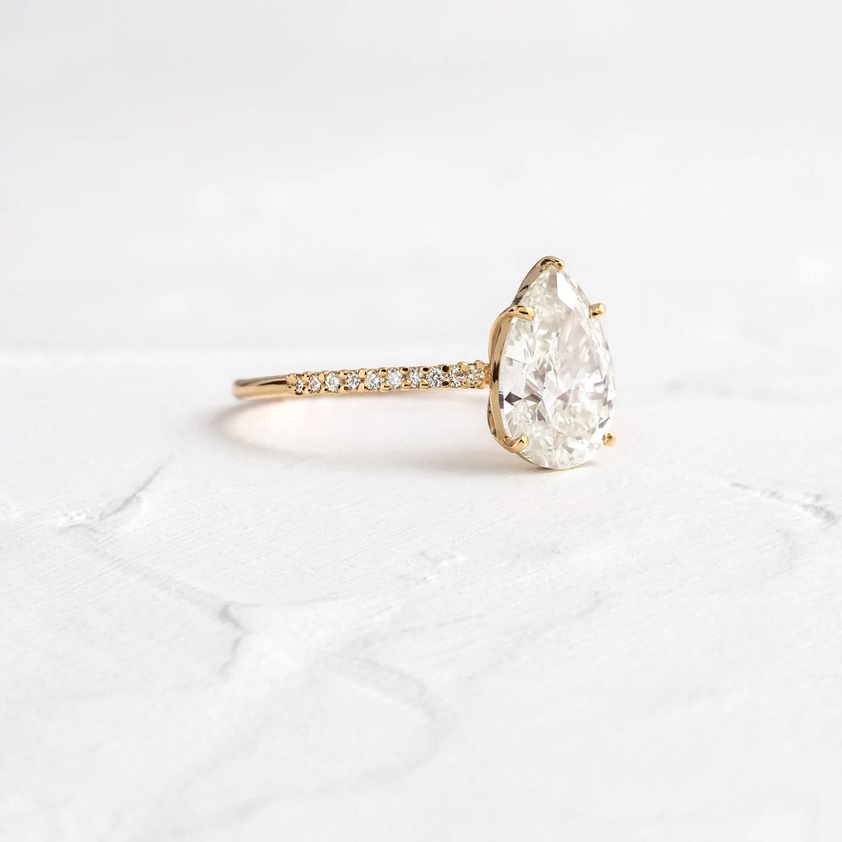 Solid Gold Pear Cut Lab-Grown Diamond Ring (8C21A4)