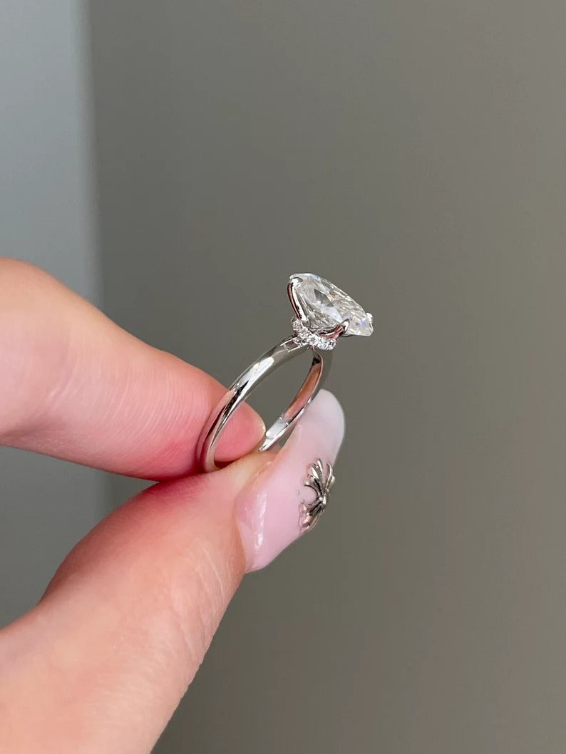 Solid Gold Engagement Ring 3 Carat Brilliant Oval Cut Moissanite Solitaire