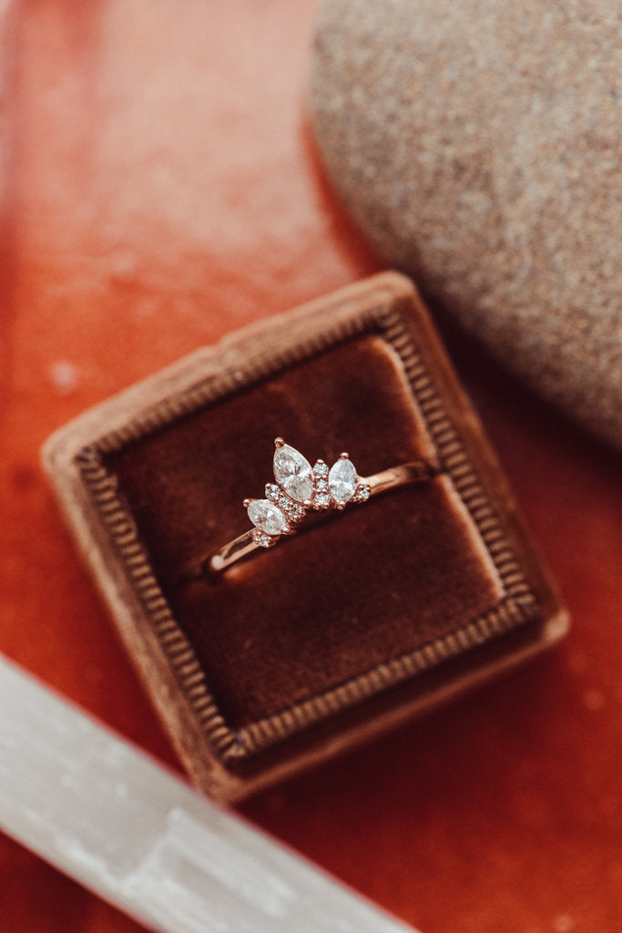 Solid Gold Marquise Diamond Ring (69C928)