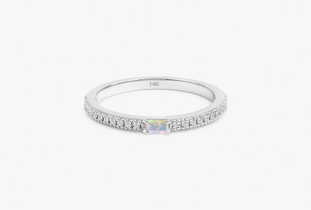 Solid Gold Diamond and Baguette Opal Ring (4D9FB2)