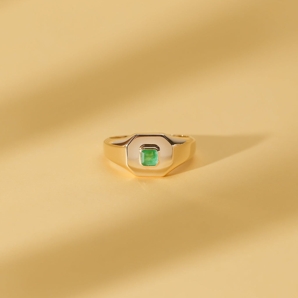Solid Gold Square Emerald Signet Ring (8F3B58)