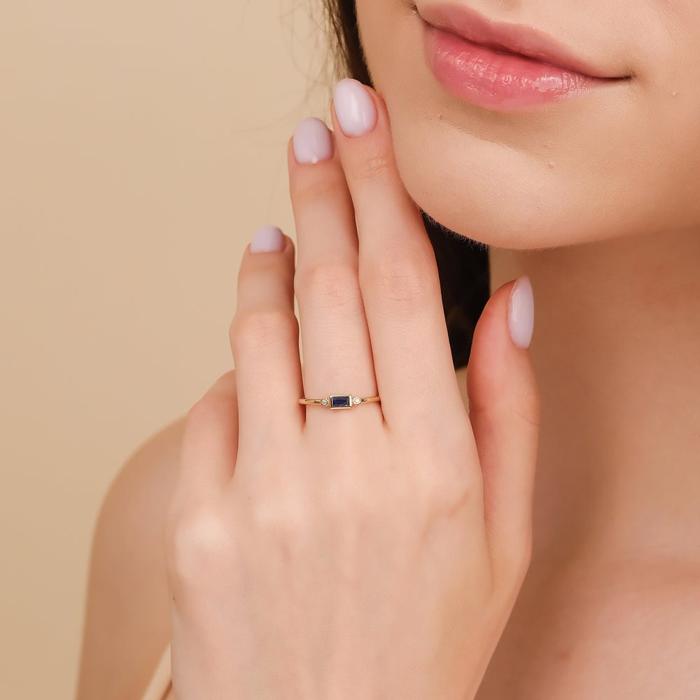 Solid Gold Diamond and Baguette Sapphire Ring (892EB8)