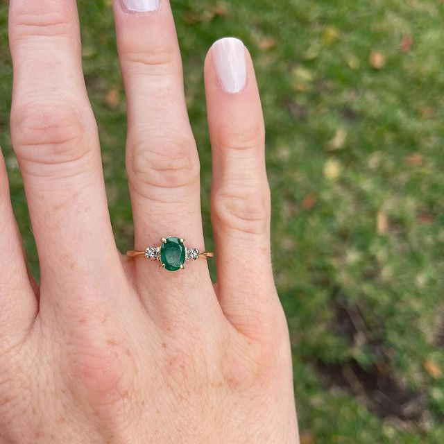 Solid Gold Emerald and Diamond Ring (0ABF75)