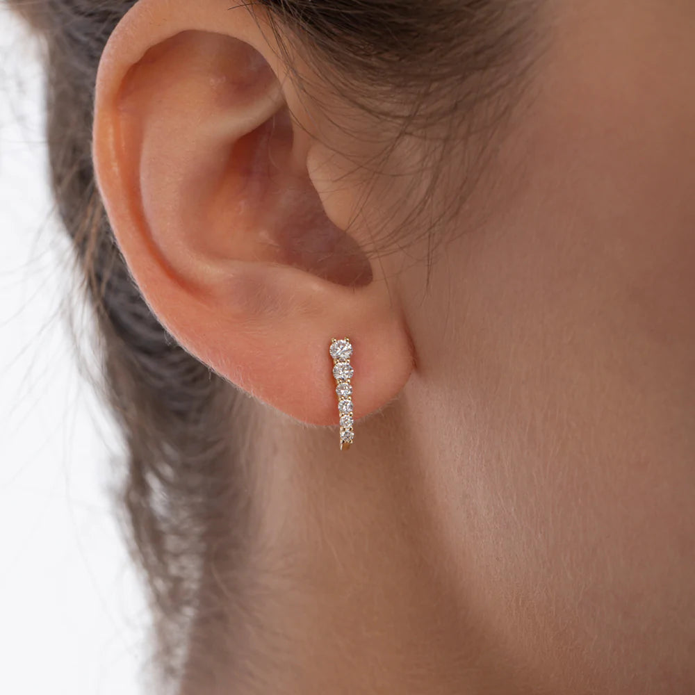 Solid Gold Round Diamond Prong Setting Graduating Stud Earrings