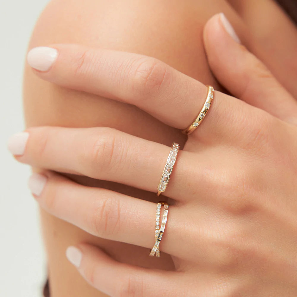 Solid Gold Star Setting 5 Stone Diamond Ring