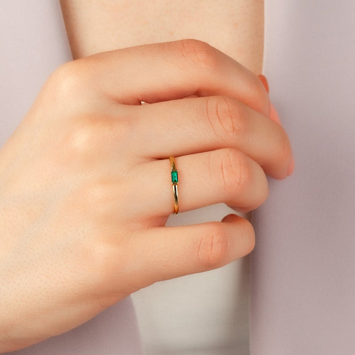 Solid Gold Minimalist Emerald Wedding Ring