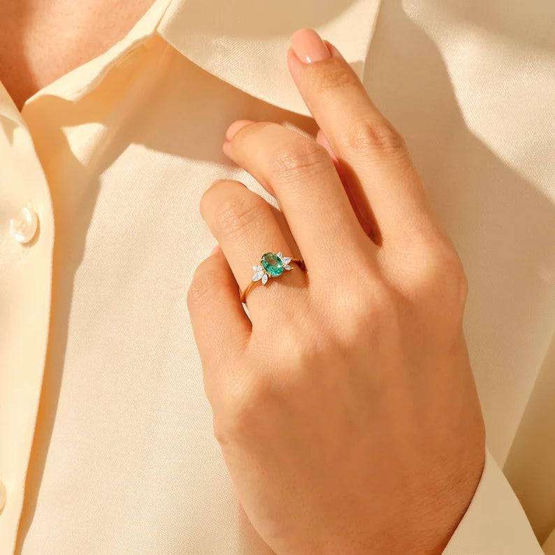 Solid Gold Emerald Flower Ring
