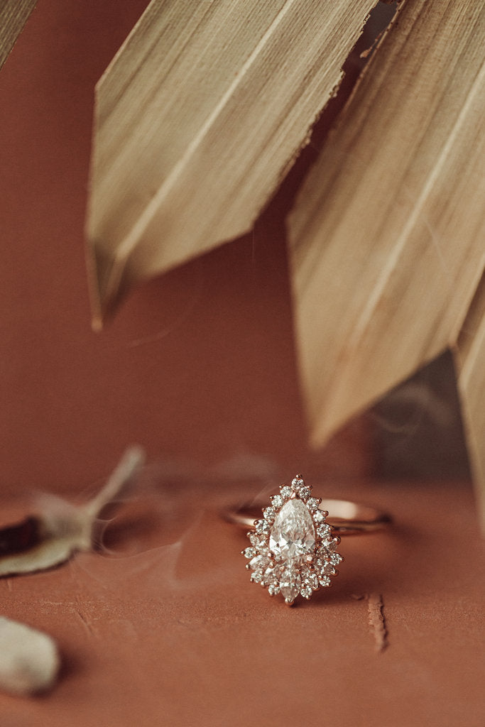 Solid Gold Lab-Grown Diamond Pear Ring (2F636C)