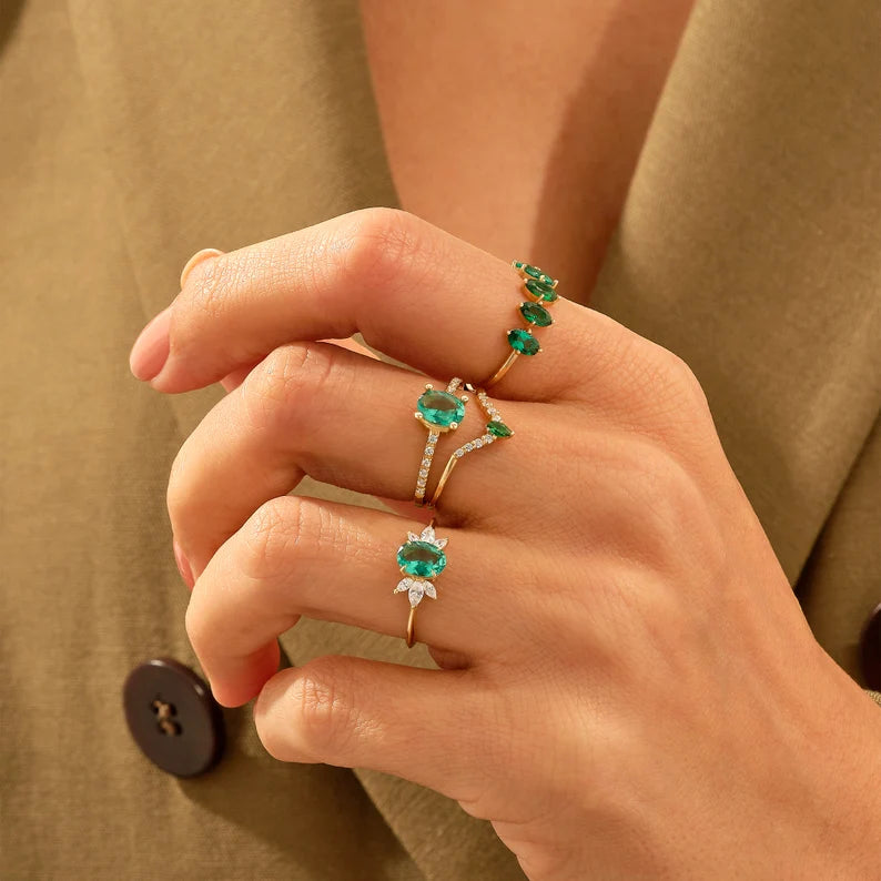 Solid Gold Emerald Flower Ring