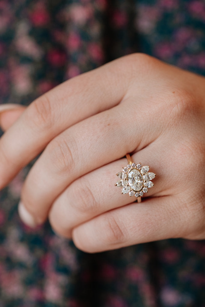 Solid Gold Ray 1.11 ct Oval Moissanite Diamond Ring