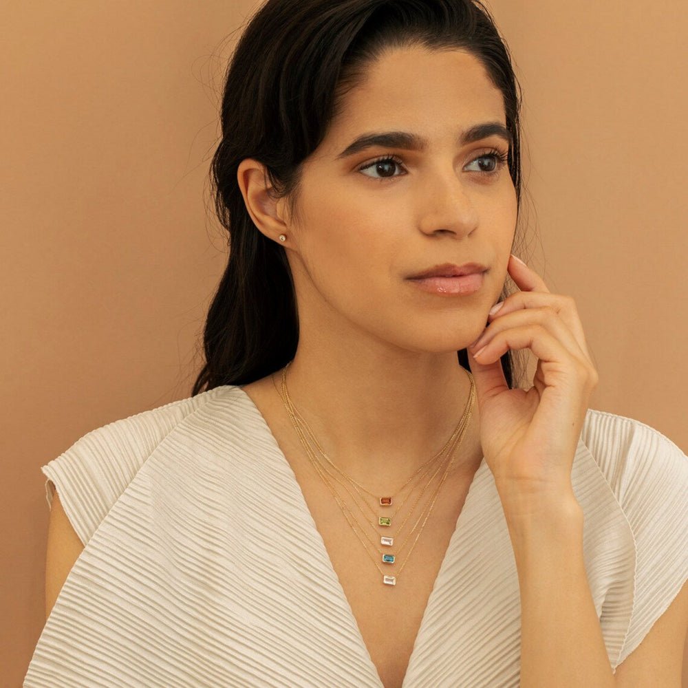 Solid Gold Opal Necklace (B4A1AC)
