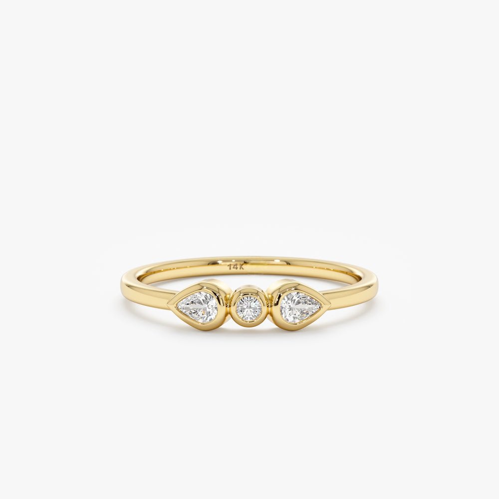 Solid Gold Round and Pear Cut Diamond Ring (2F2B3B)
