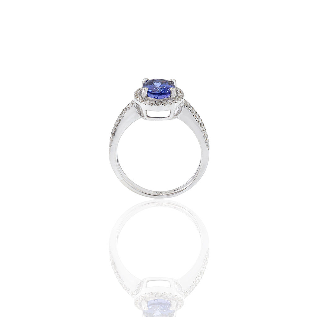 Solid Gold Oval Cut Tanzanite And Diamond Ring (514EC6)