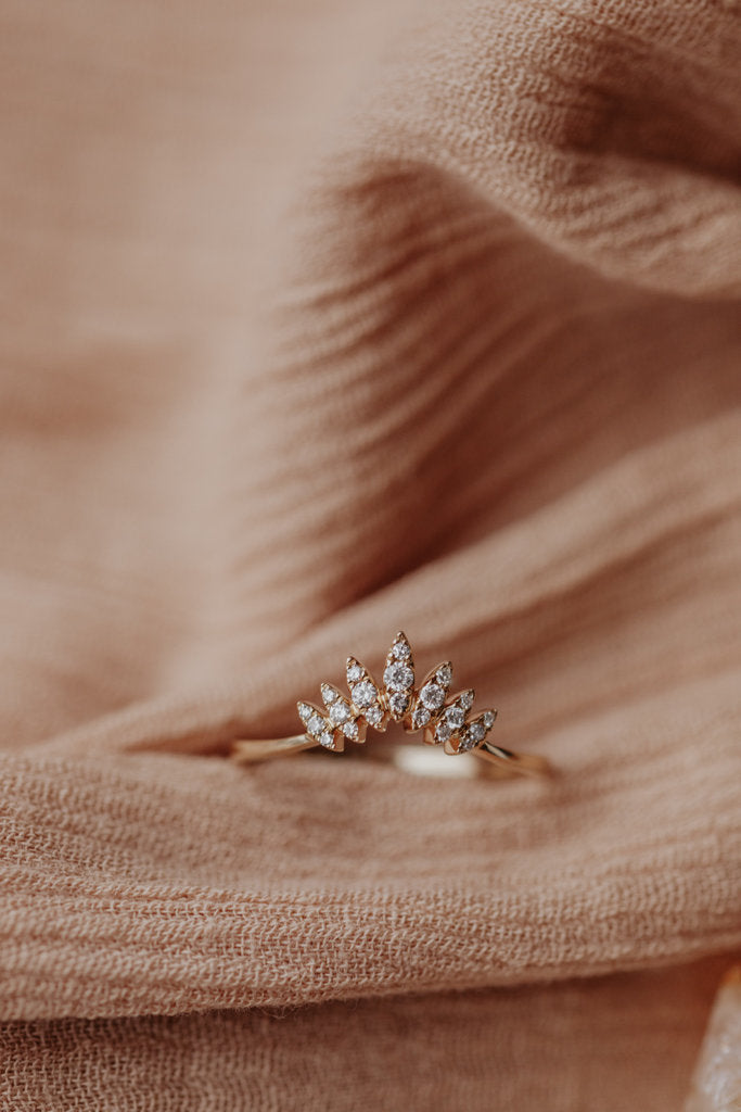 Solid Gold Marquise Diamond Ring (9FBE0F)