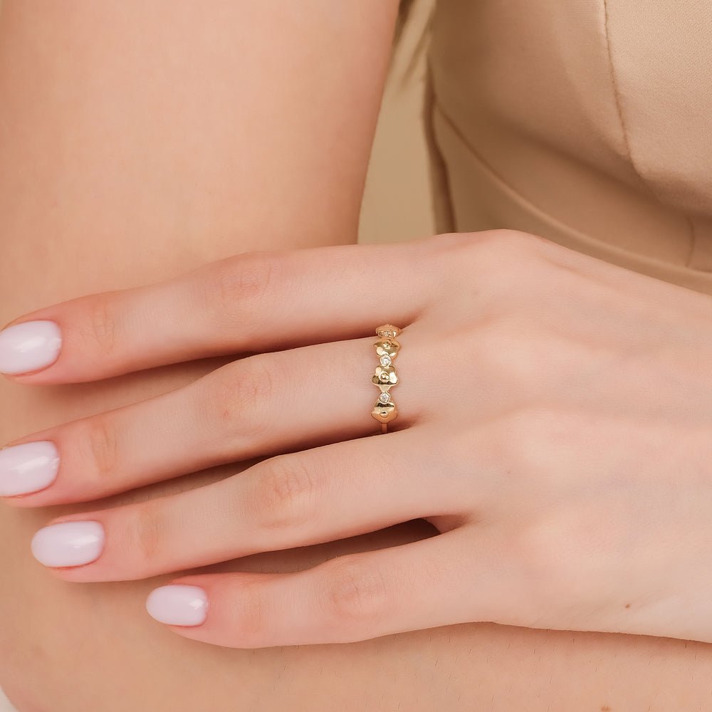 Solid Gold Diamond Daisy Ring