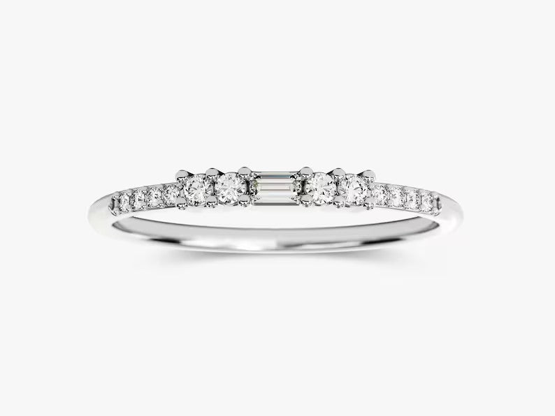 Solid Gold Vintage Inspired Baguette Cut Wedding Diamond Ring for Women