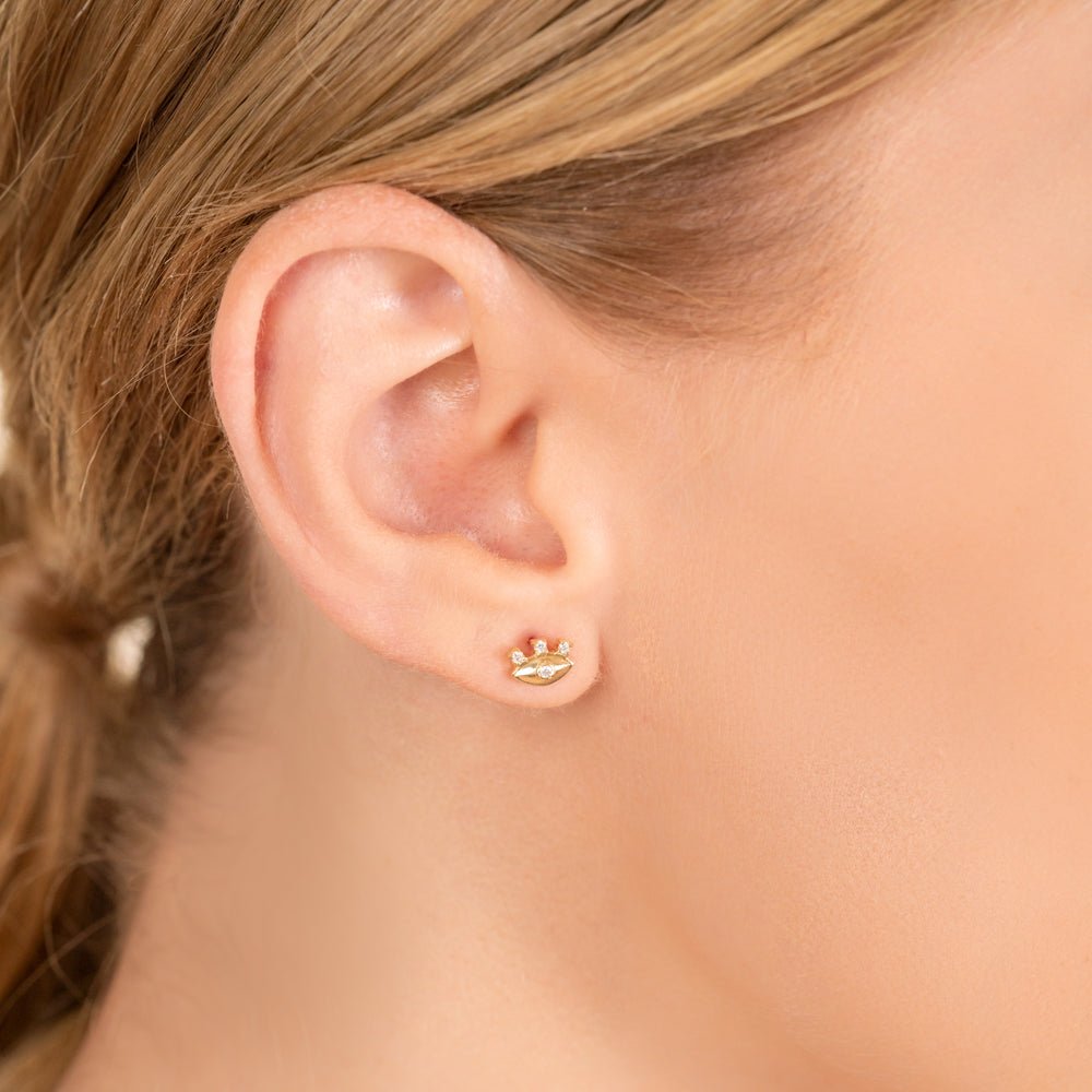 Solid Gold Eyelash Diamond Eye Stud Earrings