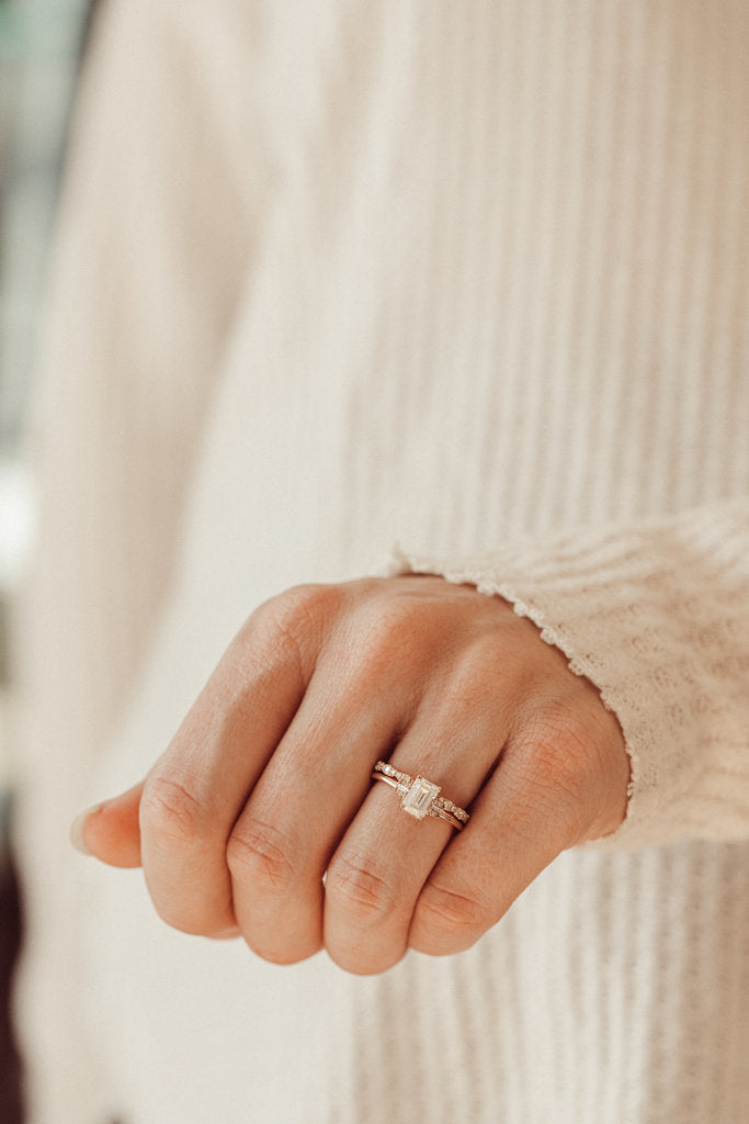 Solid Gold Pave Wave Pattern Diamond Band