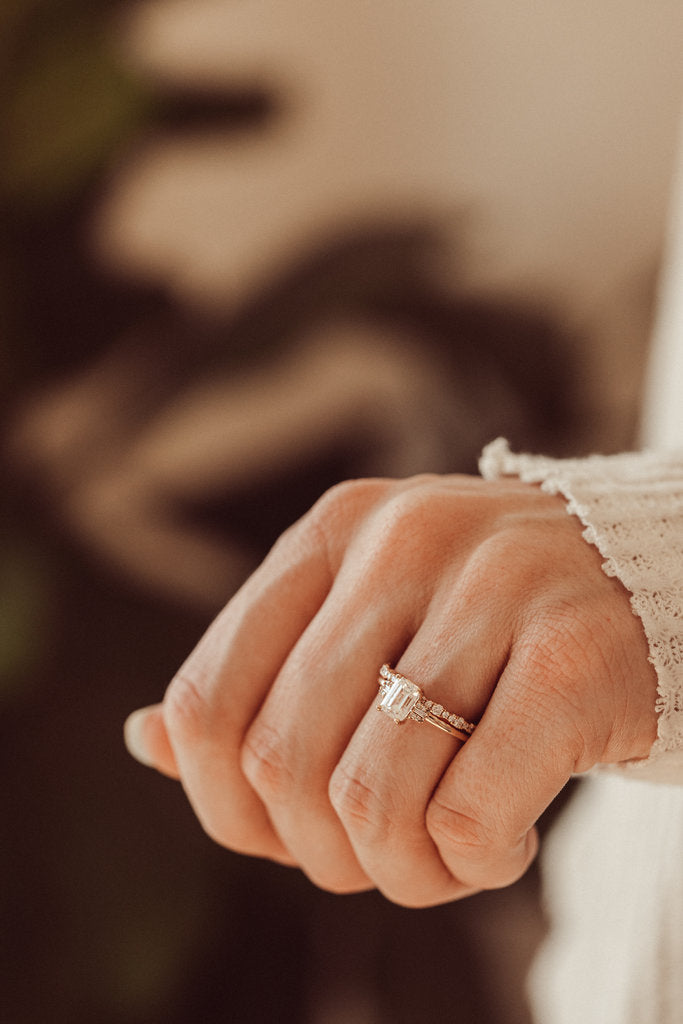Solid Gold Pave Wave Pattern Diamond Band