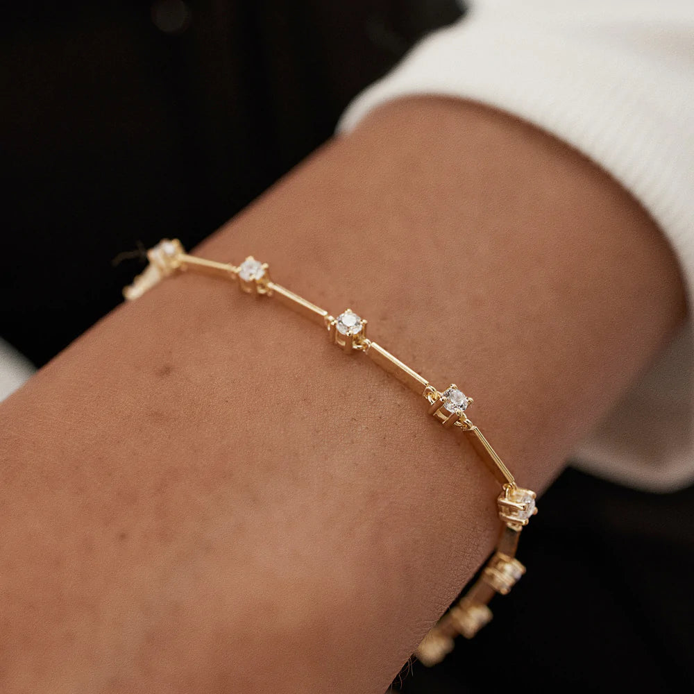 Solid Gold Bar and Diamond Infinity Bracelet 0.85 ctw