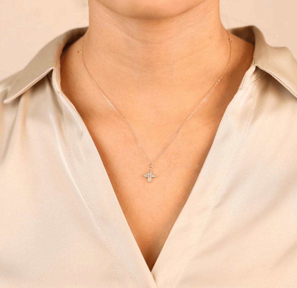 Solid Gold Four Leaf Clover Diamond Necklace (69380A)